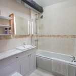 Bramley Cottage - Bathroom